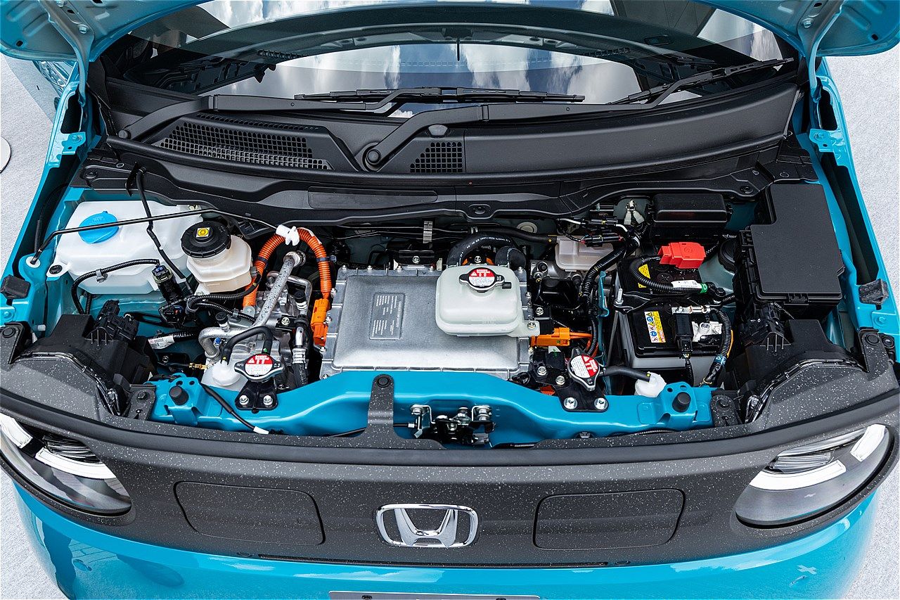 ホンダの新型軽乗用EV「N-ONE e:」（写真：三木 宏章）