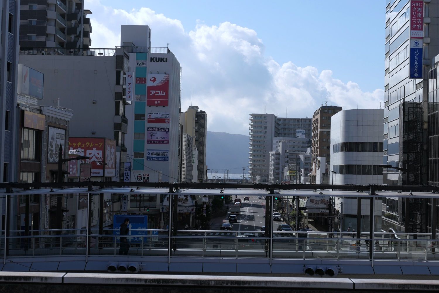 山陽明石駅ホームから見た海