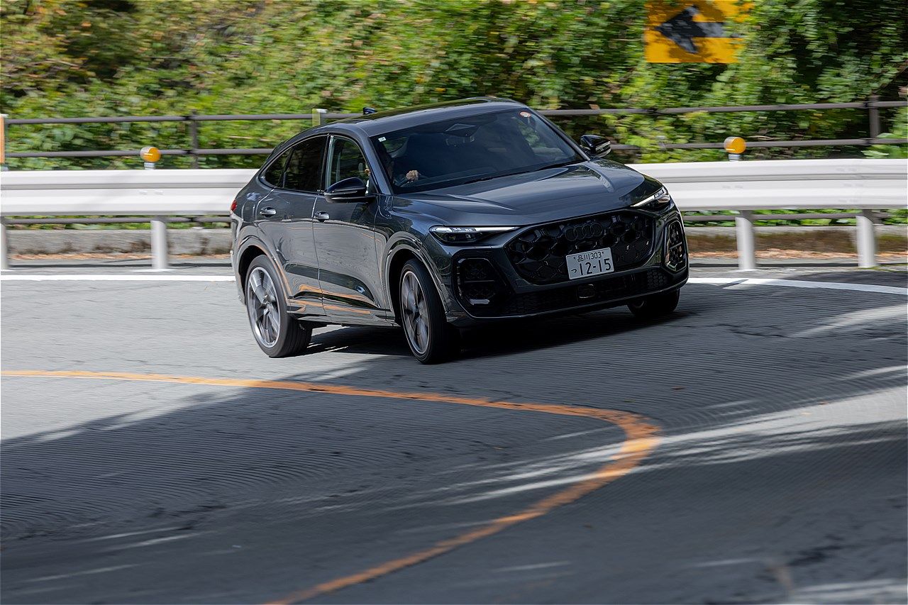 アウディの新型「SQ5スポーツバック」（写真：三木 宏章）