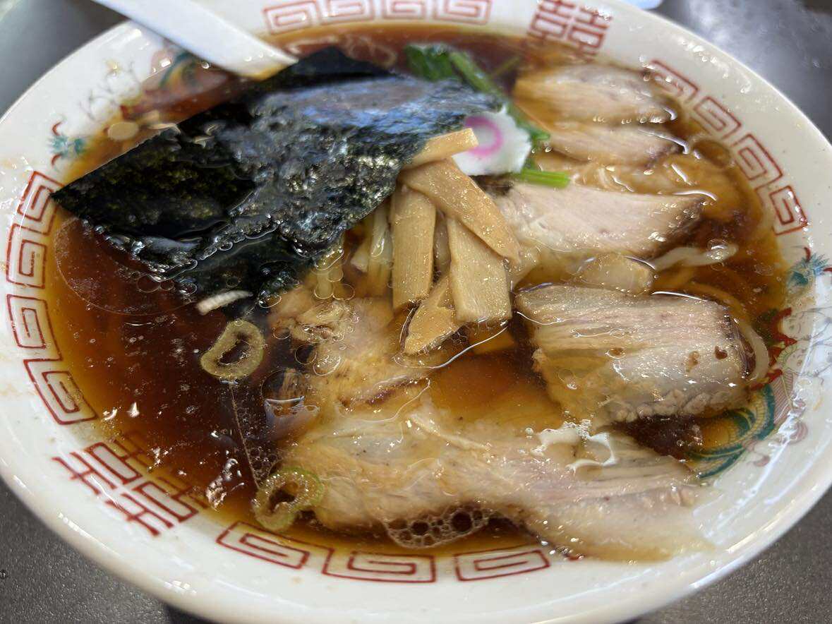 『青島』の長岡生姜醤油ラーメン（筆者撮影）