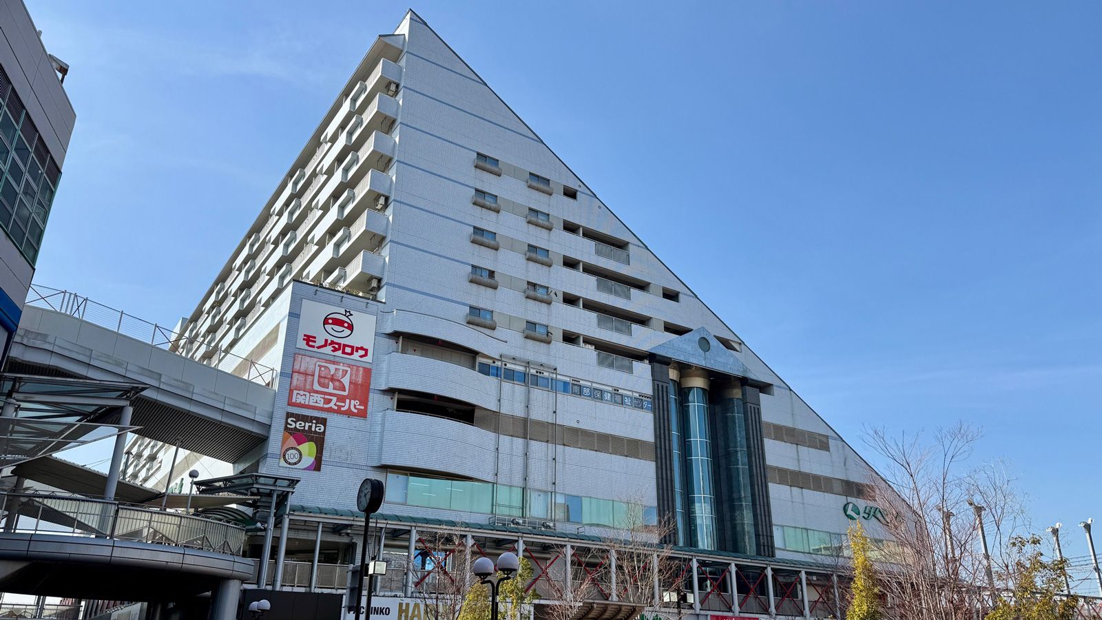 兵庫県のモールがシャッターだらけになったワケとは？（筆者撮影）