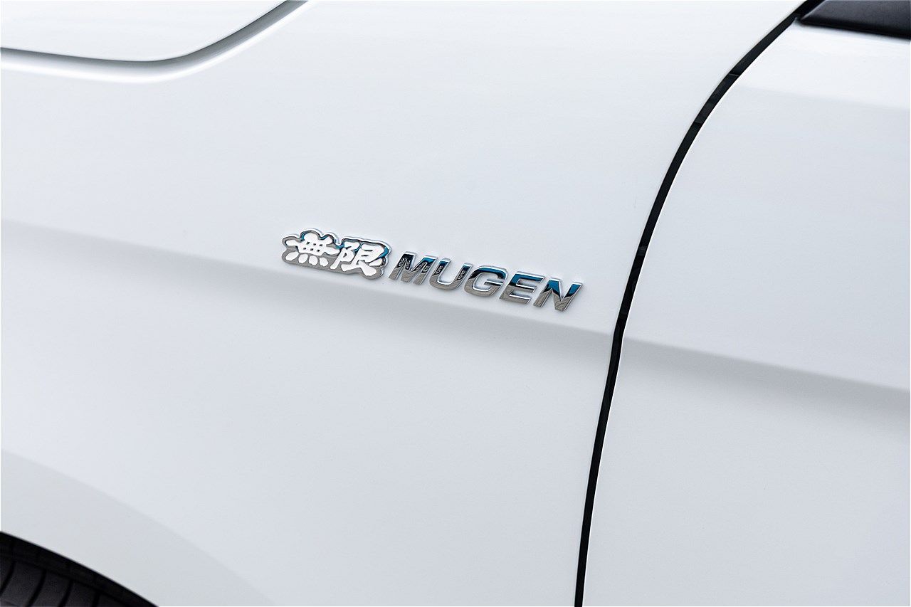 無限パーツを装着したホンダ「N-ONE e:」（写真：三木 宏章）