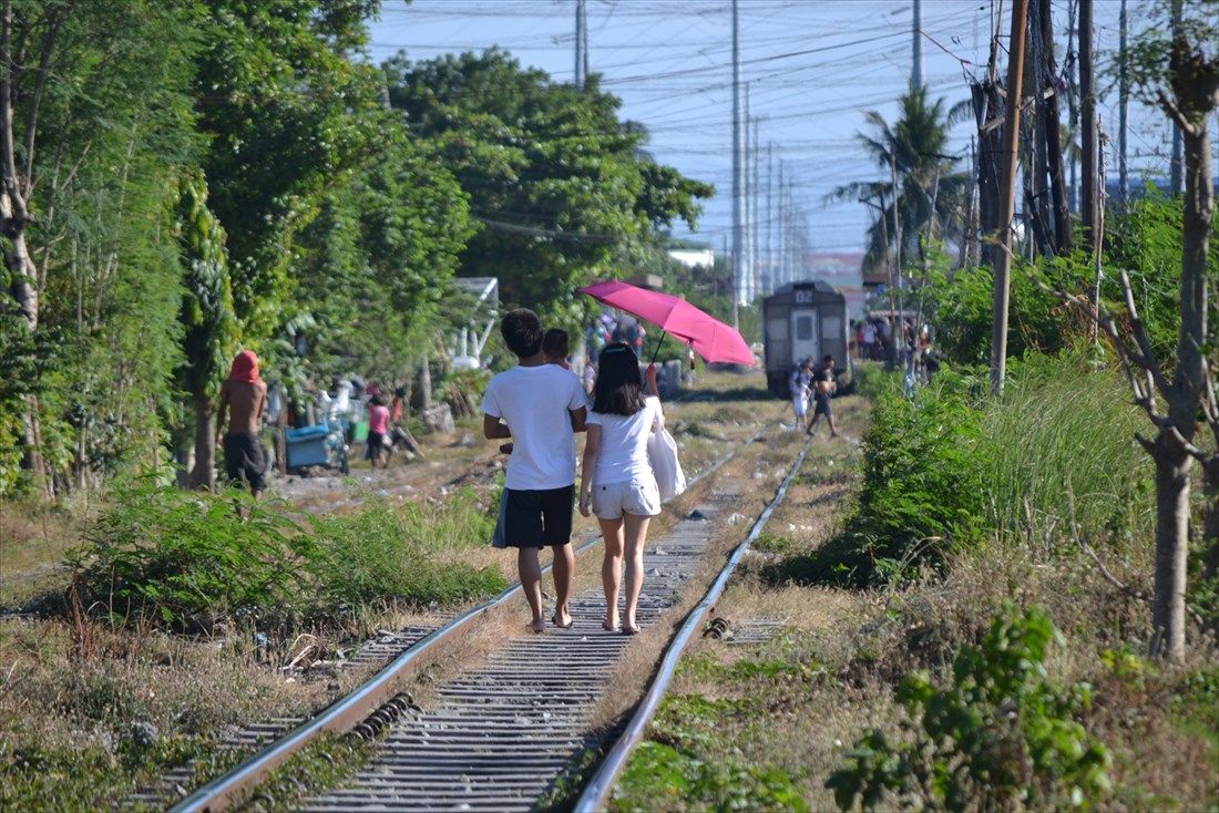 生活空間となってしまっているPNRの線路（筆者撮影）