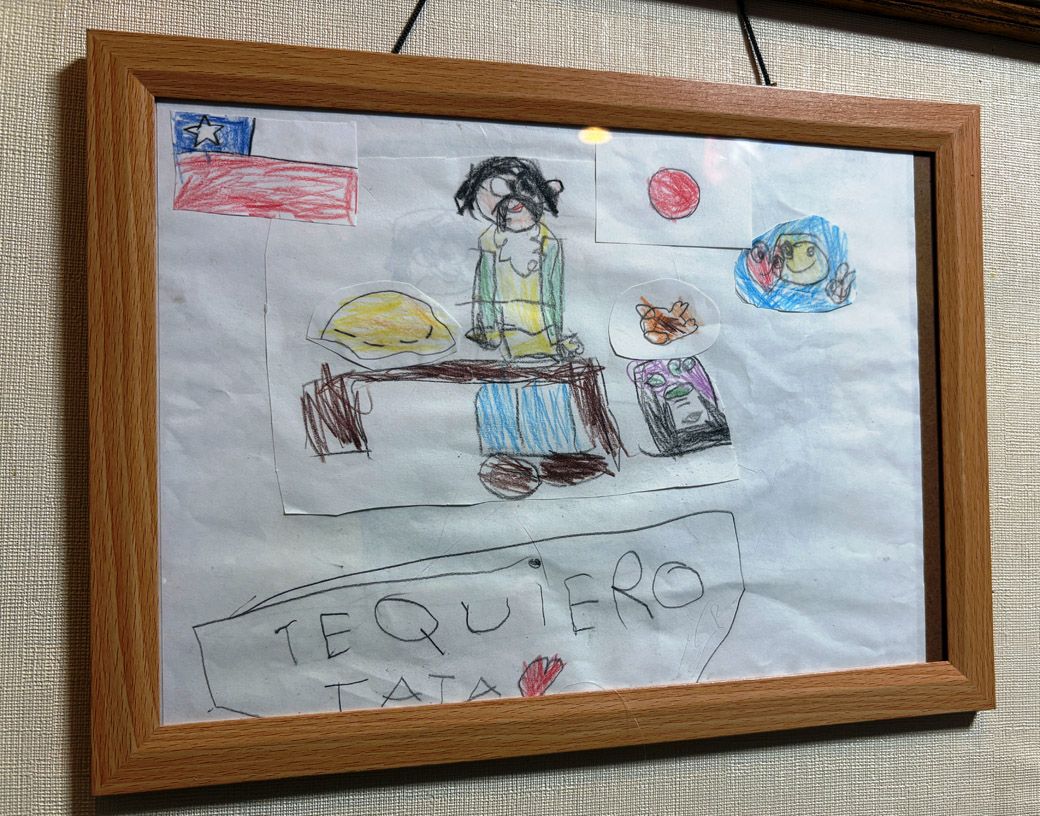 お孫さんが送ってくれたというエドさんの絵（筆者撮影）