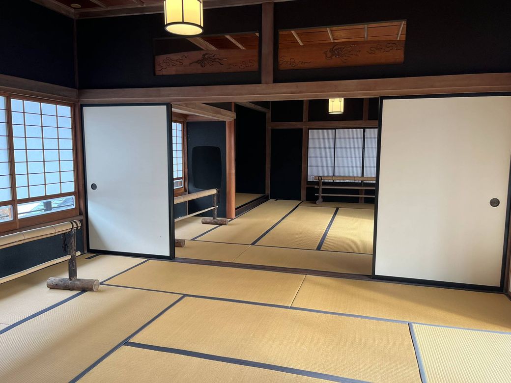 ホテルのロケ地
