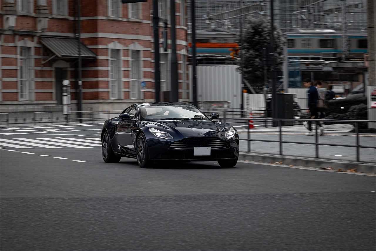 アストンマーティン「DB11」(写真:三木 宏章)