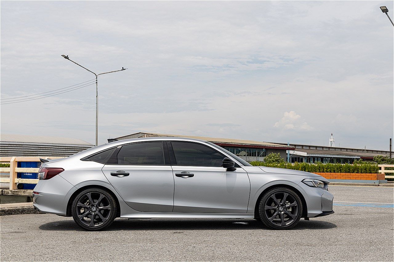 タイで試乗したホンダ「シビック e:HEV RS」（写真：筆者撮影）