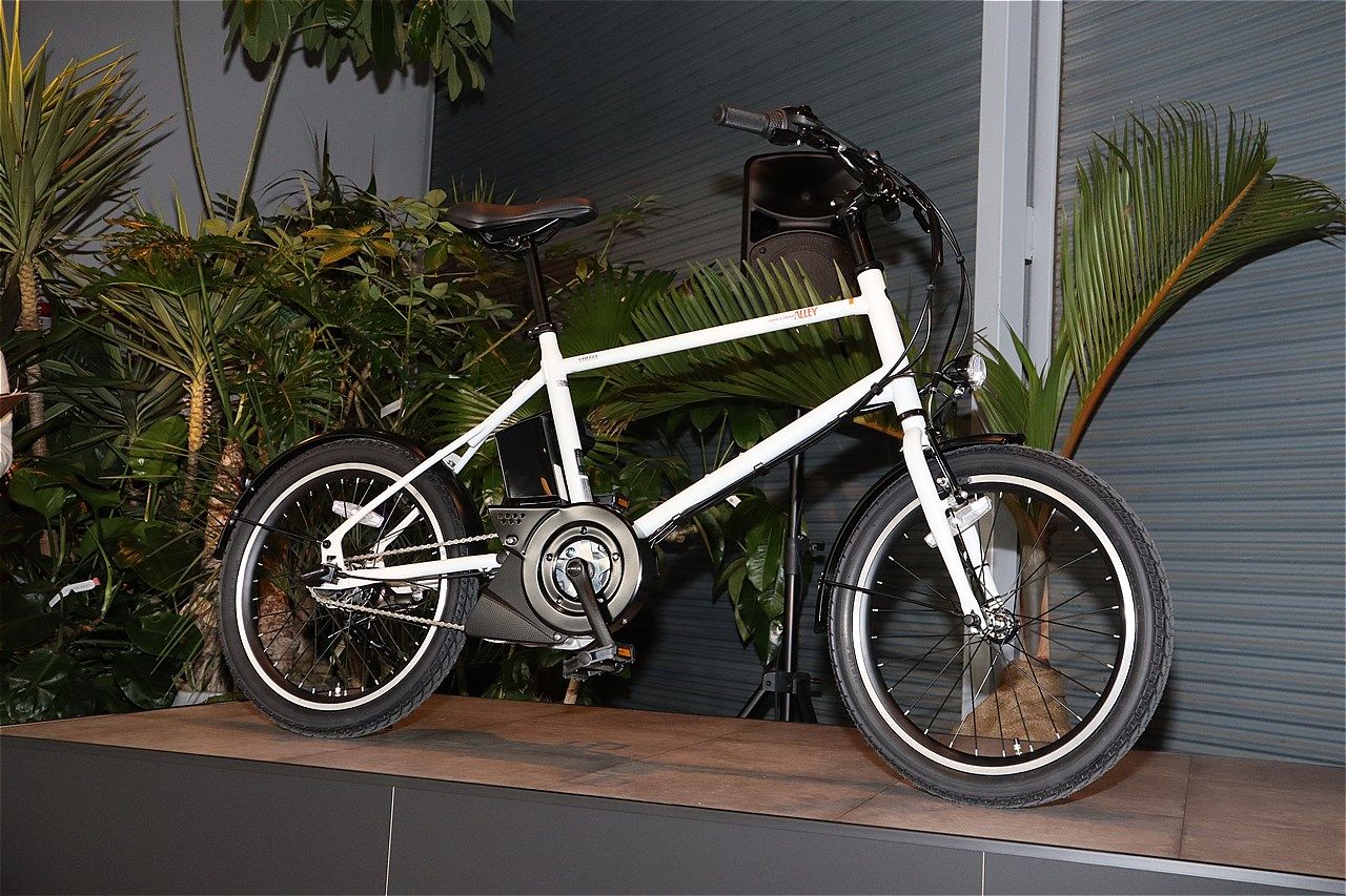 ヤマハの新型電動アシスト自転車「PAS CRAIG ALLEY（パス クレイグ アリー）」(写真：筆者撮影）