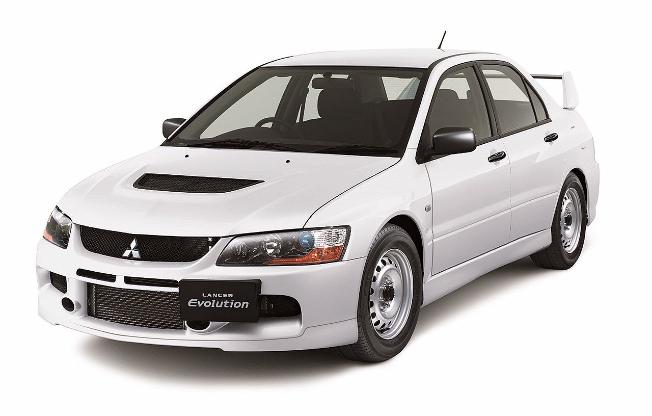 三菱「ランサーエボリューションⅨ」（写真：三菱自動車）