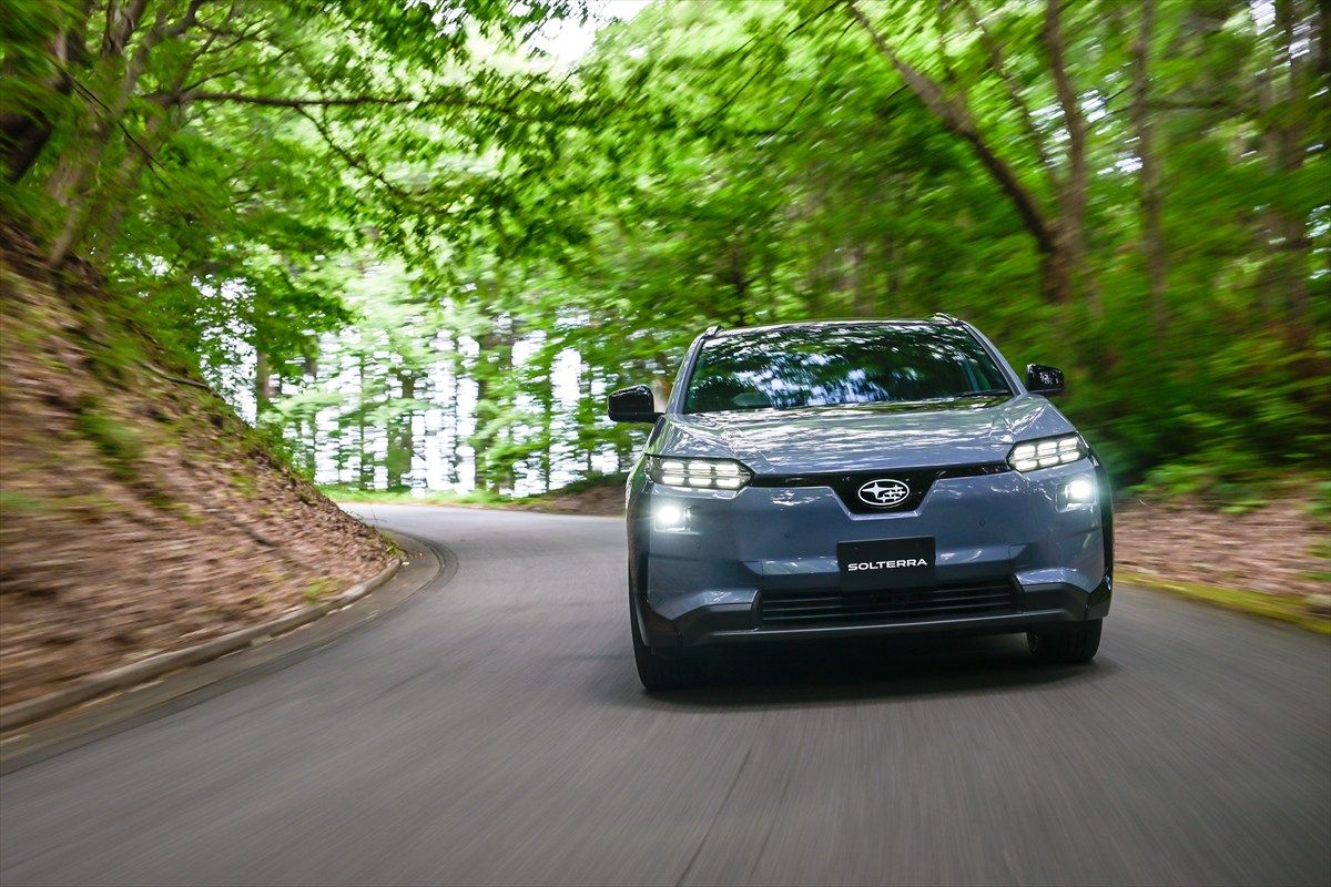 スバル ソルテラ改良型（写真：SUBARU）