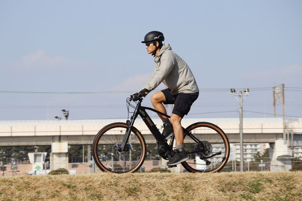 ヤマハの新型スポーツ電動アシスト自転車「クロスコアRV」（写真：筆者撮影）