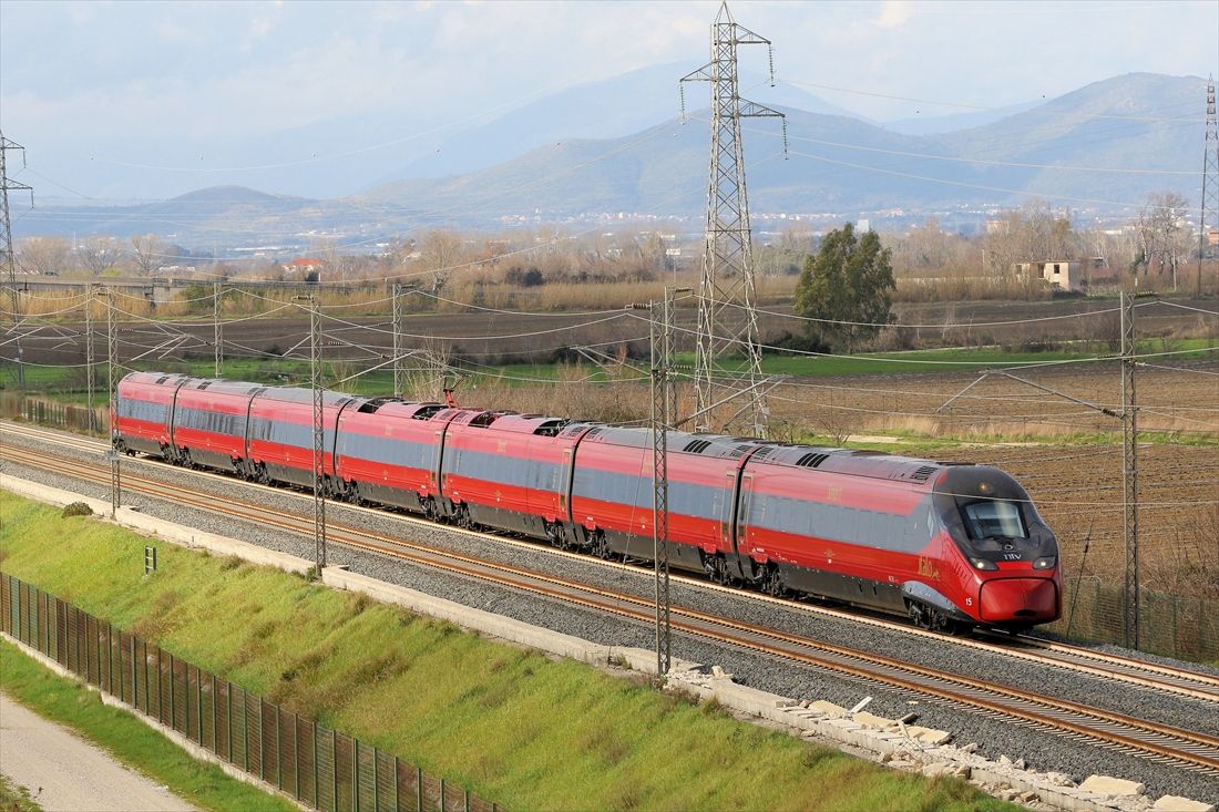 車体傾斜装置のないペンドリーノはいくつか例がある（撮影：橋爪智之）