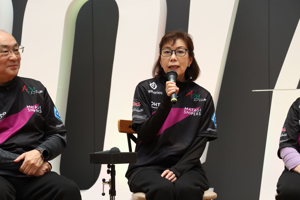 イベントでトークをするNAGIさん（中央）とmark25さん（左）（写真：マタギスナイパーズ）