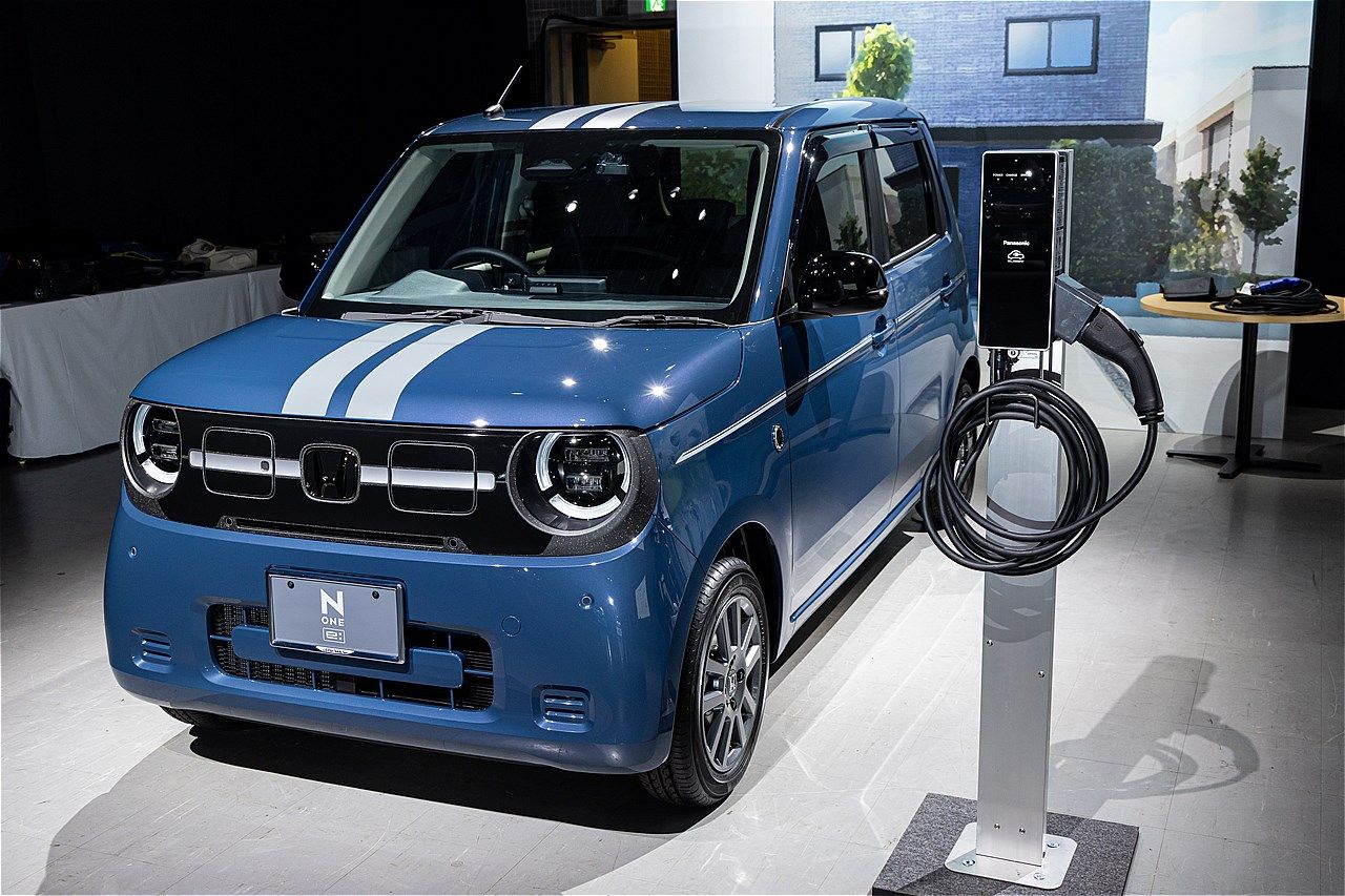 ホンダの新型軽自動車EV「N-ONE e:」（写真：三木 宏章）