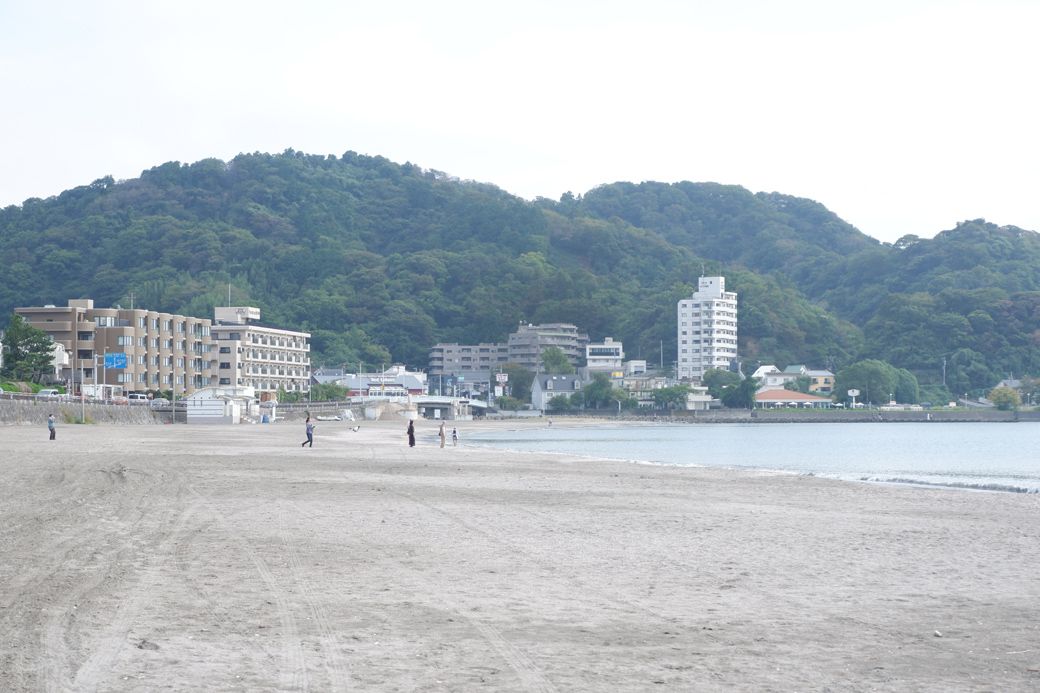 広い海と砂浜を眺めていると、心が浄化される（筆者撮影）