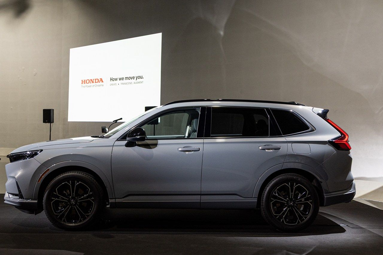 ホンダ新型「CR-V e:HEV」（写真：三木 宏章）