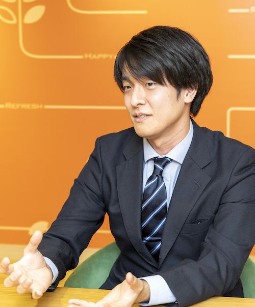 立花至氏