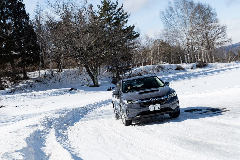 スバル「レヴォーグ レイバック」のディテール（写真：三木 宏章）