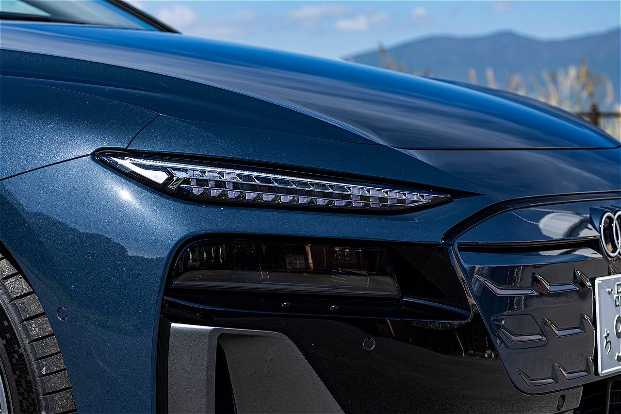 アウディの新型BEV「A6アバントe-tron」（写真：三木 宏章）