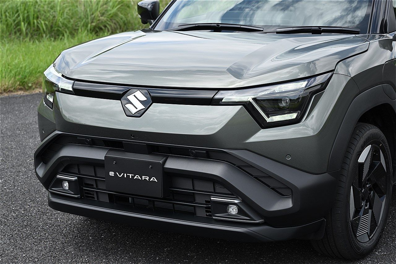 スズキの新型「eビターラ プロトタイプ」（写真：スズキ）