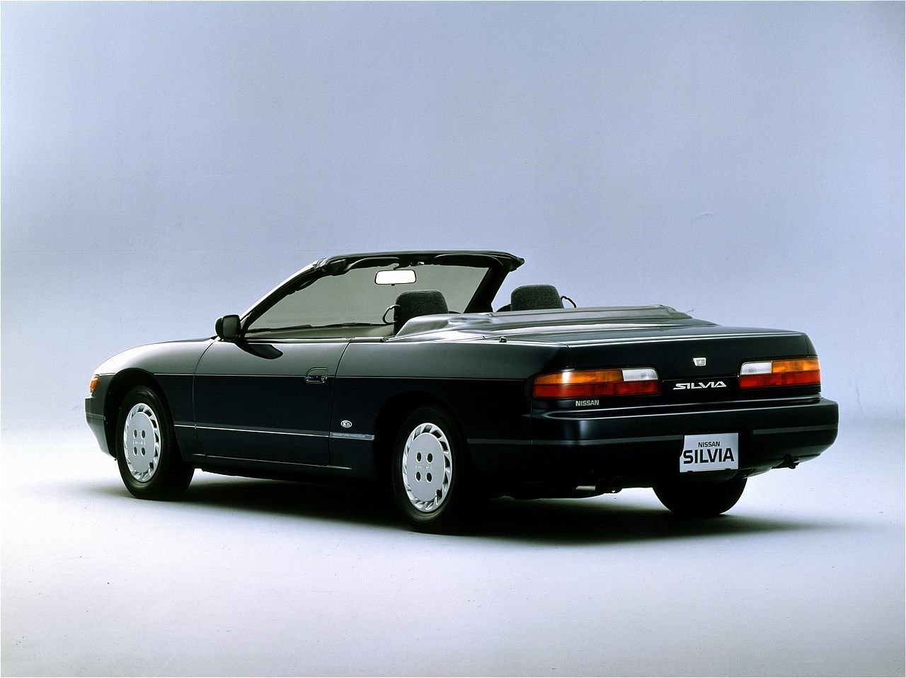 日産のS13型シルビア（写真：日産自動車）