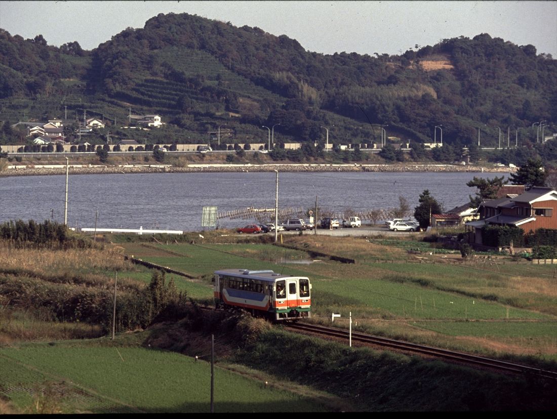 国鉄二俣線を引き継いだ天竜浜名湖鉄道の列車（撮影：南正時）