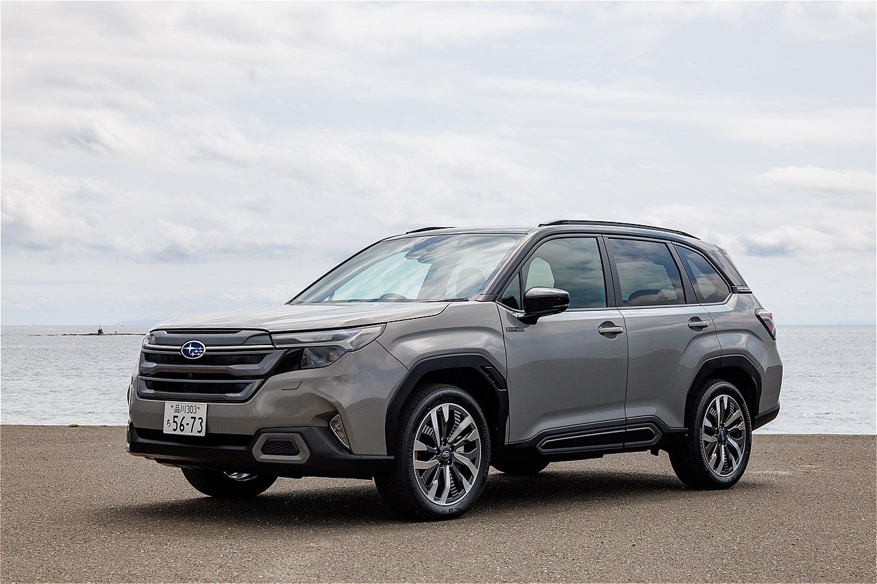 スバル新型「フォレスター Premium EX」（写真：スバル）