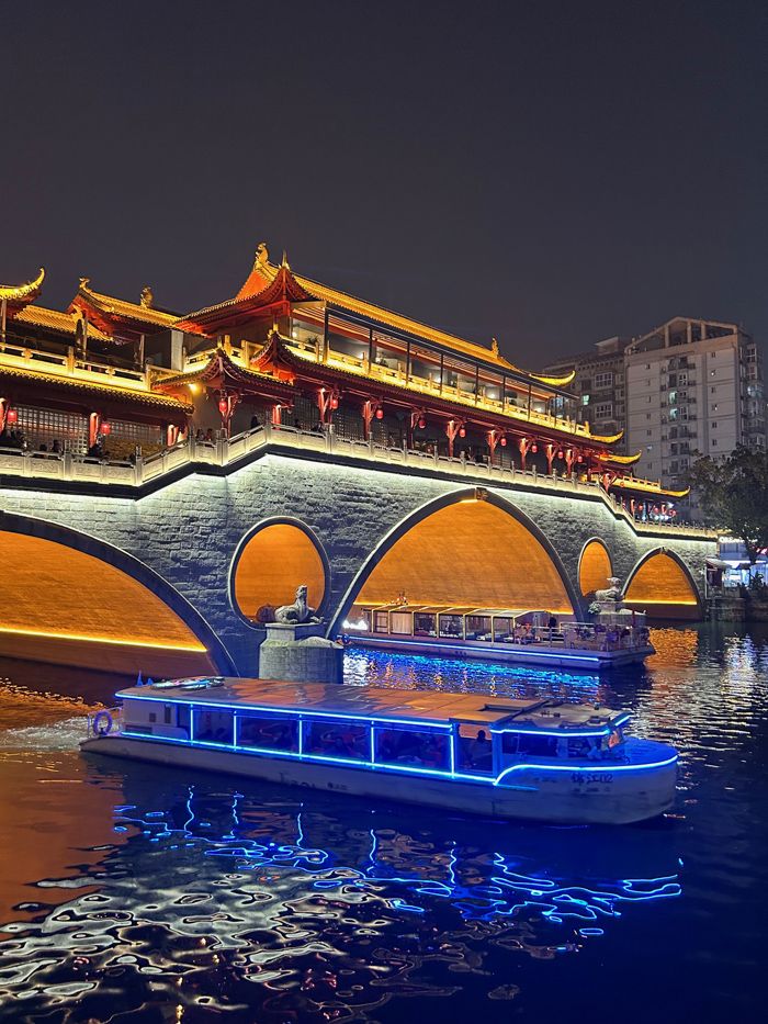 世界的シェフ、アンドレ・チャンのプロデュースするレストラン「THE BRIDGE」（筆者撮影）