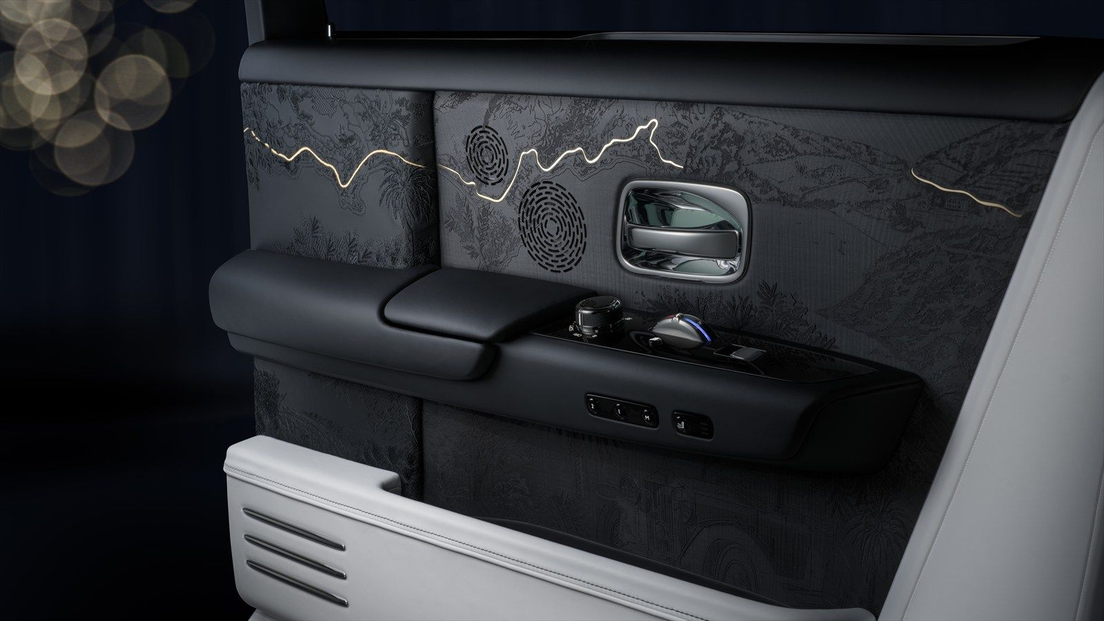 ROLLS-ROYCE PHANTOM CENTENARY PRIVATE COLLECTION（写真：Rolls-Royce Motor Cars）