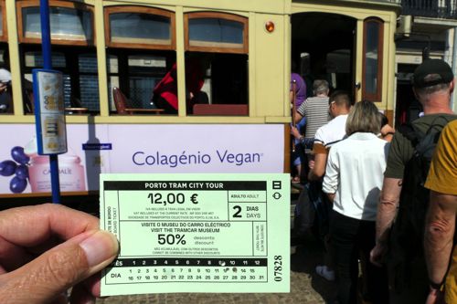 ポルトのトラムは観光用のため、1日券はなく2日券利用（筆者撮影）