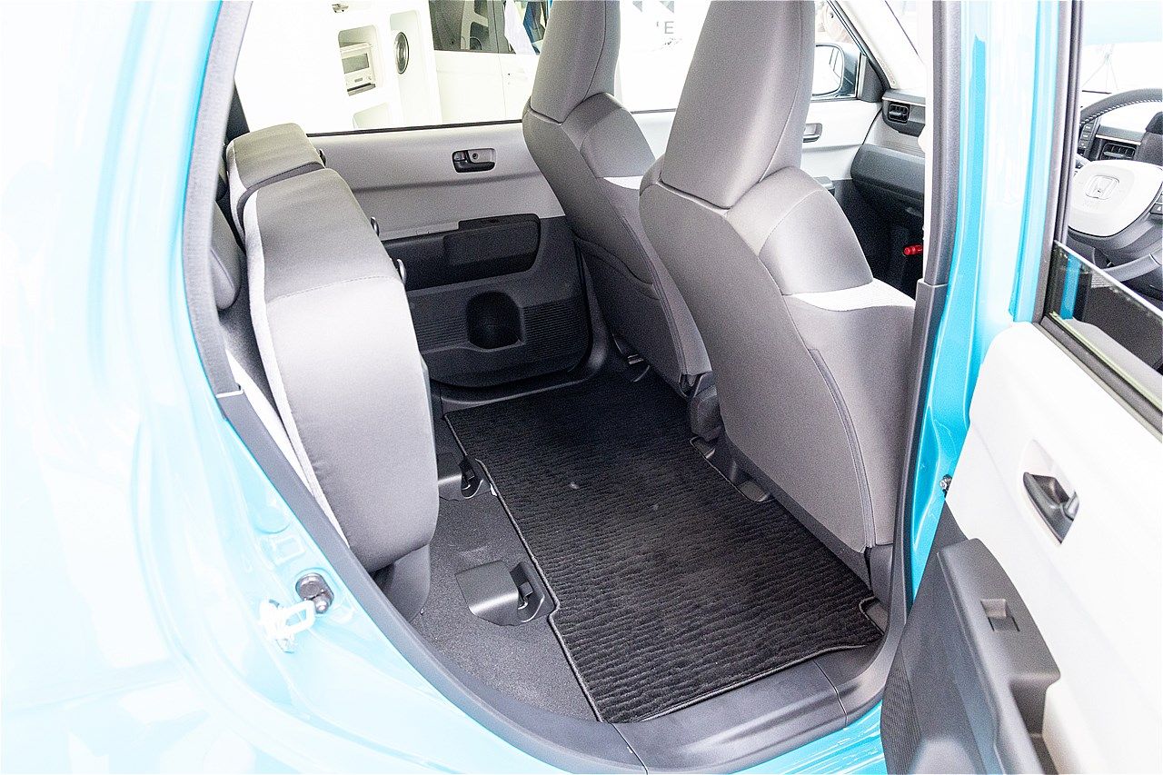 ホンダの新型軽乗用EV「N-ONE e:」（写真：三木 宏章）