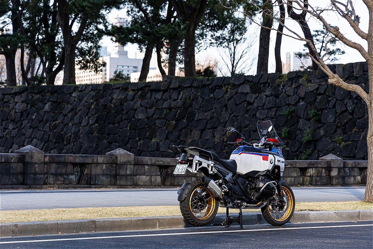 BMWモトラッドのGSシリーズの最新作「R1300GSアドベンチャー」（写真：三木宏章）