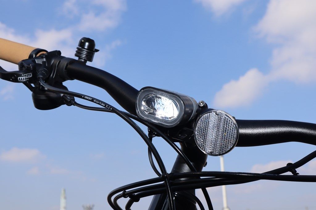 ヤマハの新型スポーツ電動アシスト自転車「クロスコアRV」（写真：筆者撮影）