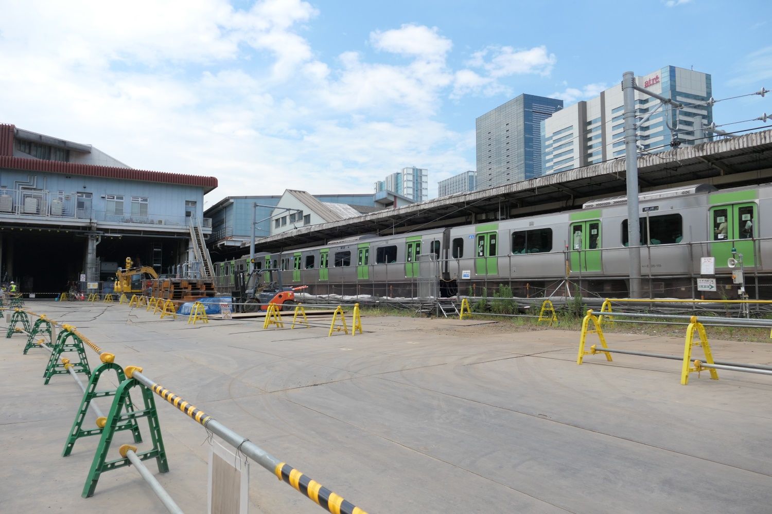 京急品川駅地平化工事と山手線