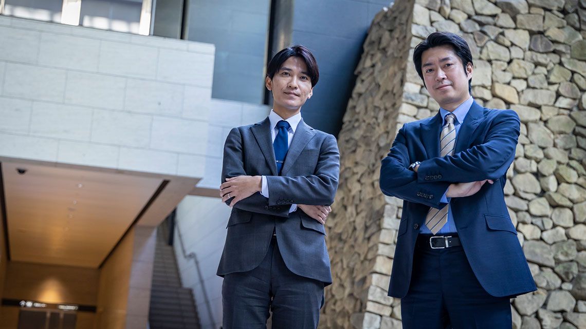 みずほリサーチ&テクノロジーズ 戦略コンサルティング部 官民連携イノベーションチーム 主席研究員 森山浩行 氏と戦略コンサルティング部 官民連携イノベーションチーム プリンシパル / 主席研究員 丸山正輝 氏