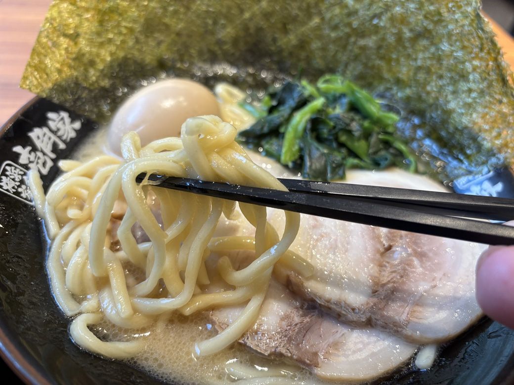 スープの濃さが選べるのも「壱角家」や横浜家系ラーメンの特徴だ（筆者撮影）