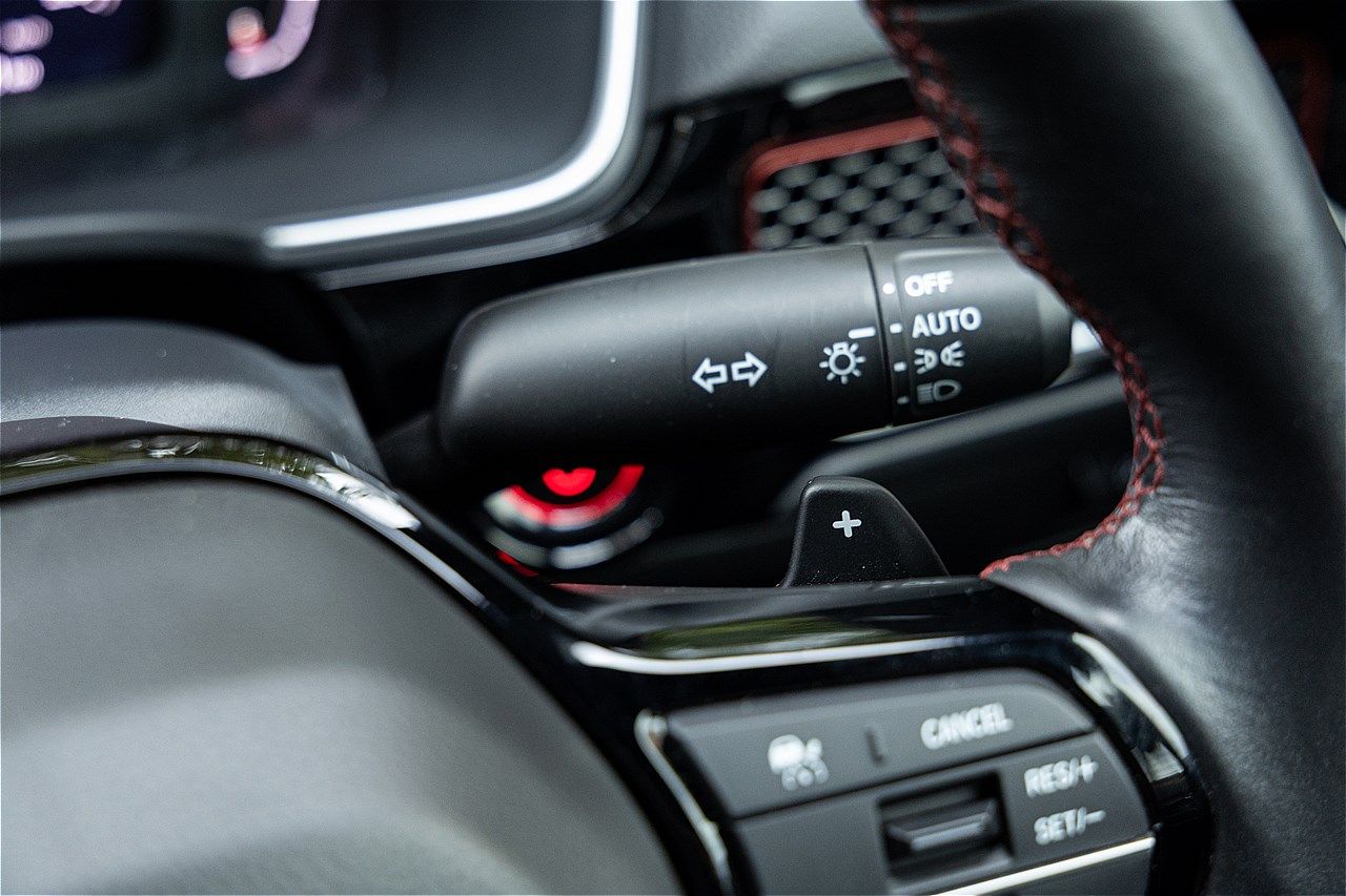 タイで試乗したホンダ「シビック e:HEV RS」（写真：筆者撮影）