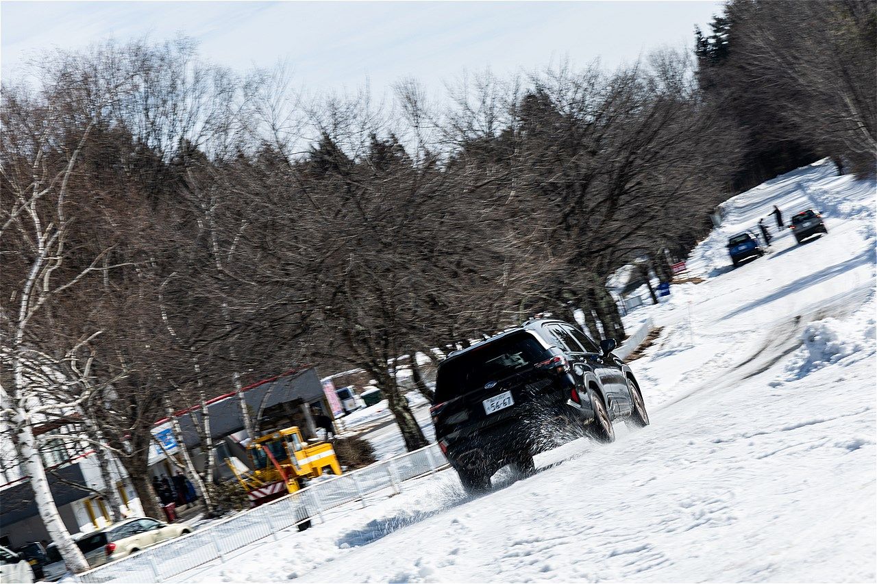 スバル「フォレスター」雪上試乗会の様子（写真：三木 宏章）