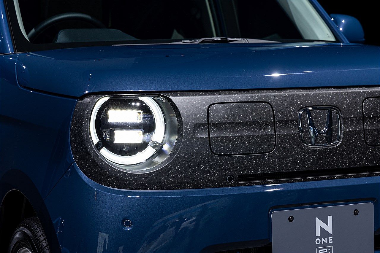ホンダの新型軽自動車EV「N-ONE e:」（写真：三木 宏章）