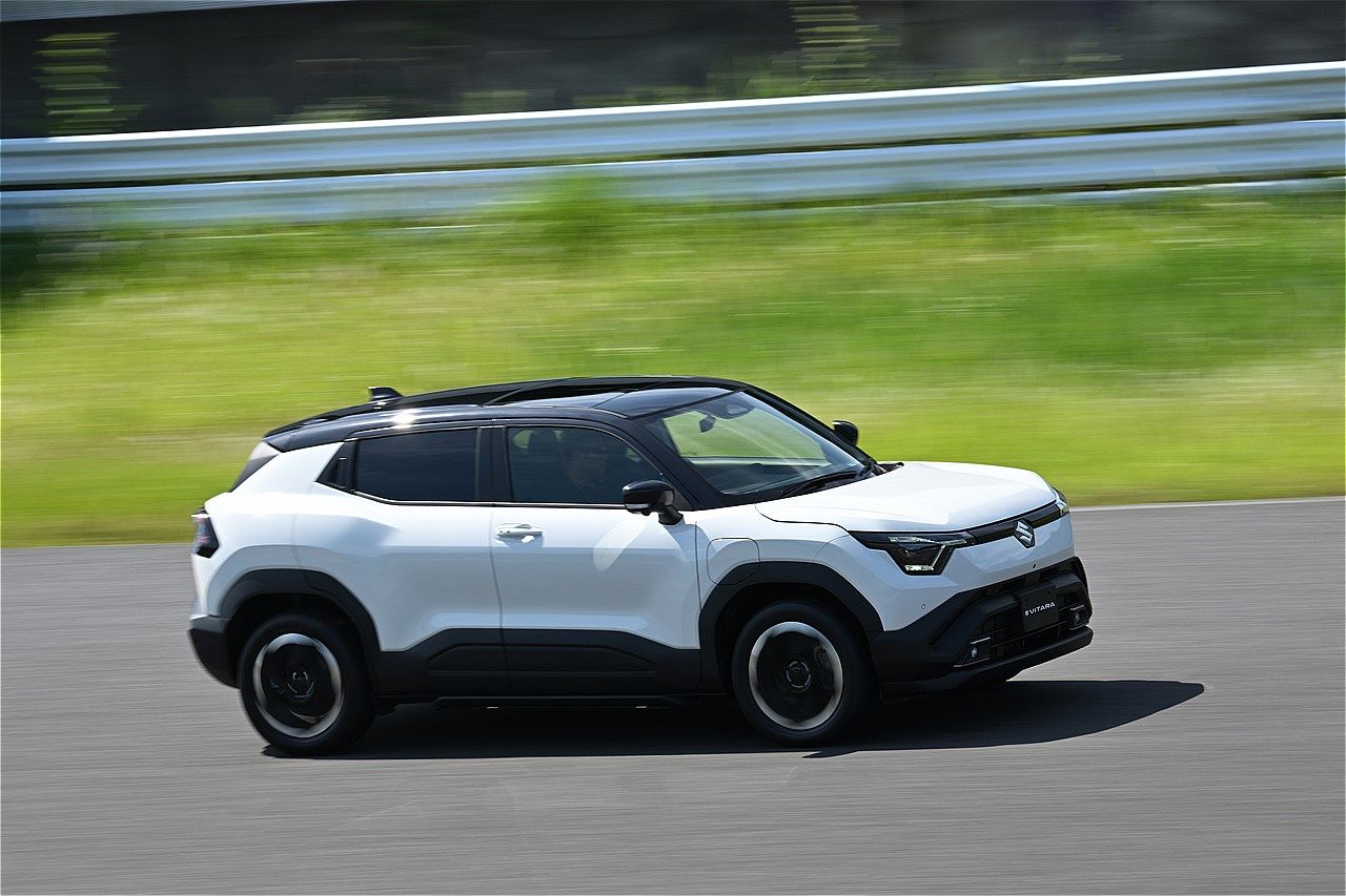 スズキの新型「eビターラ プロトタイプ」（写真：スズキ）