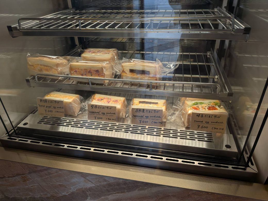 冷蔵ケースのサンドイッチはランチにもよさそう（写真：筆者撮影）