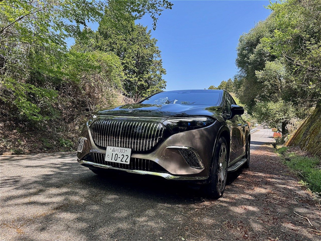 メルセデス・マイバッハ「EQS680 SUV」（筆者撮影）
