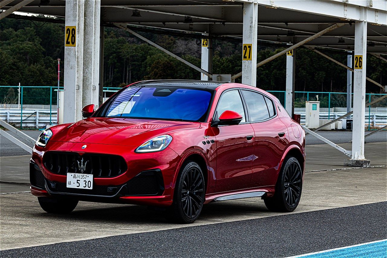 マセラティ「グレカーレ トロフェオ」（写真：三木 宏章）