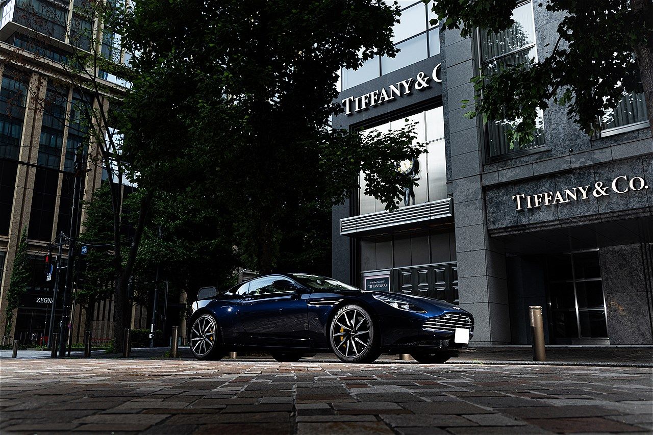 アストンマーティン「DB11」（写真：三木 宏章）