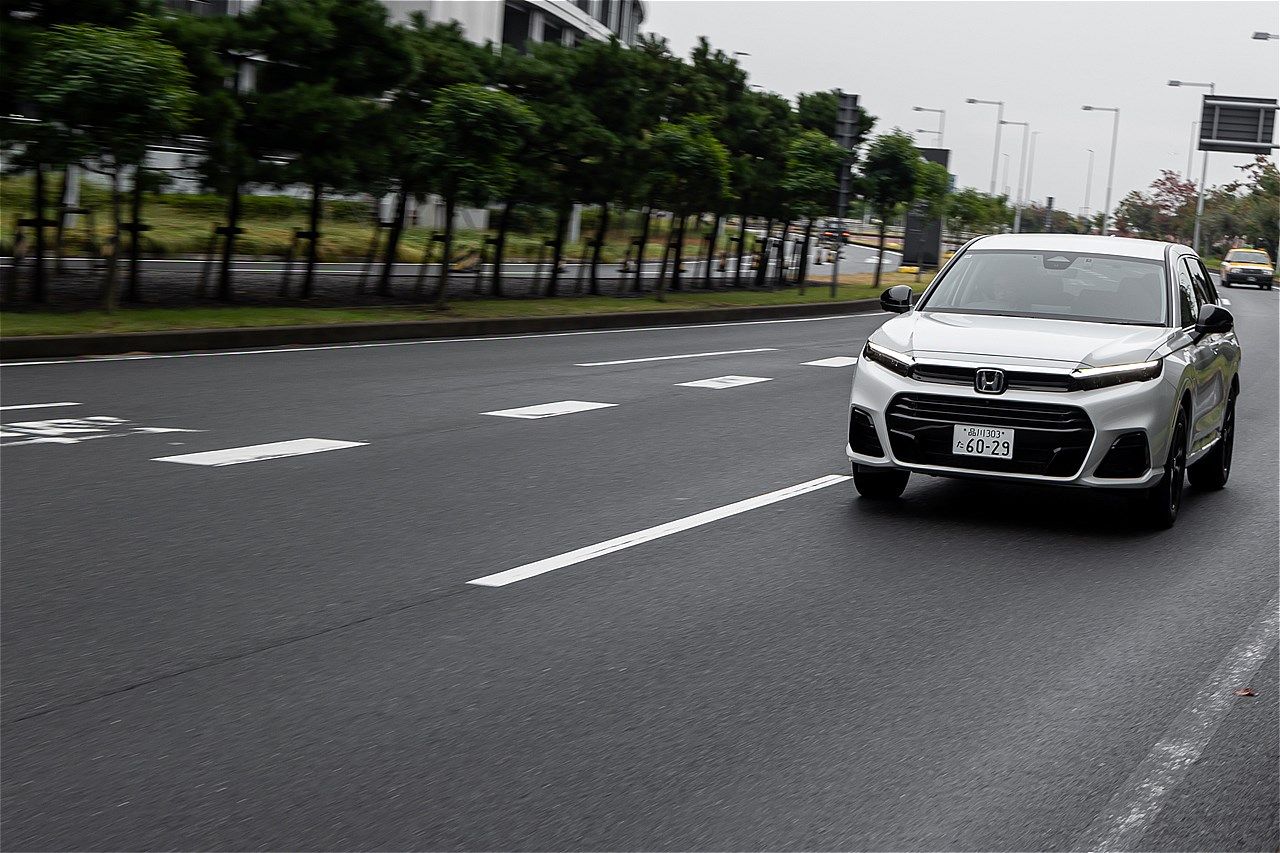 ホンダの新型燃料電池自動車「CR-V e:FCEV」（写真：三木宏章）