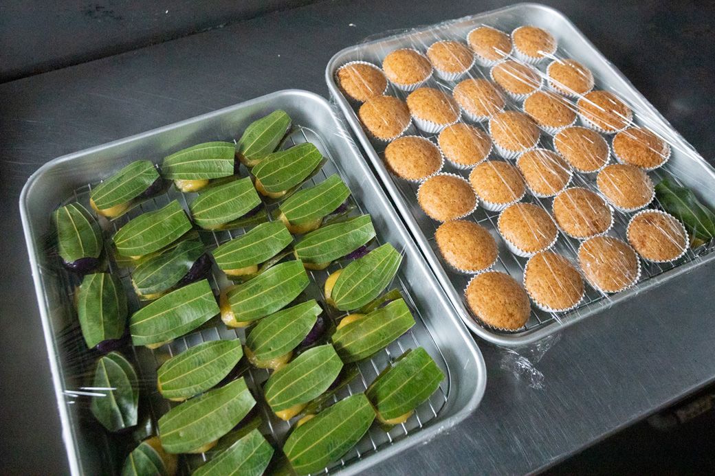 取材日は、けせん団子とふくれ菓子を作っていた（筆者撮影）
