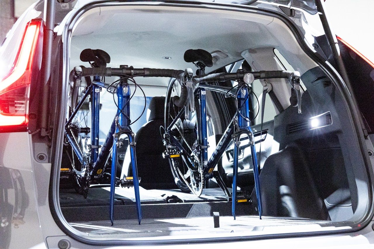 ホンダ新型「CR-V e:HEV」（写真：三木 宏章）