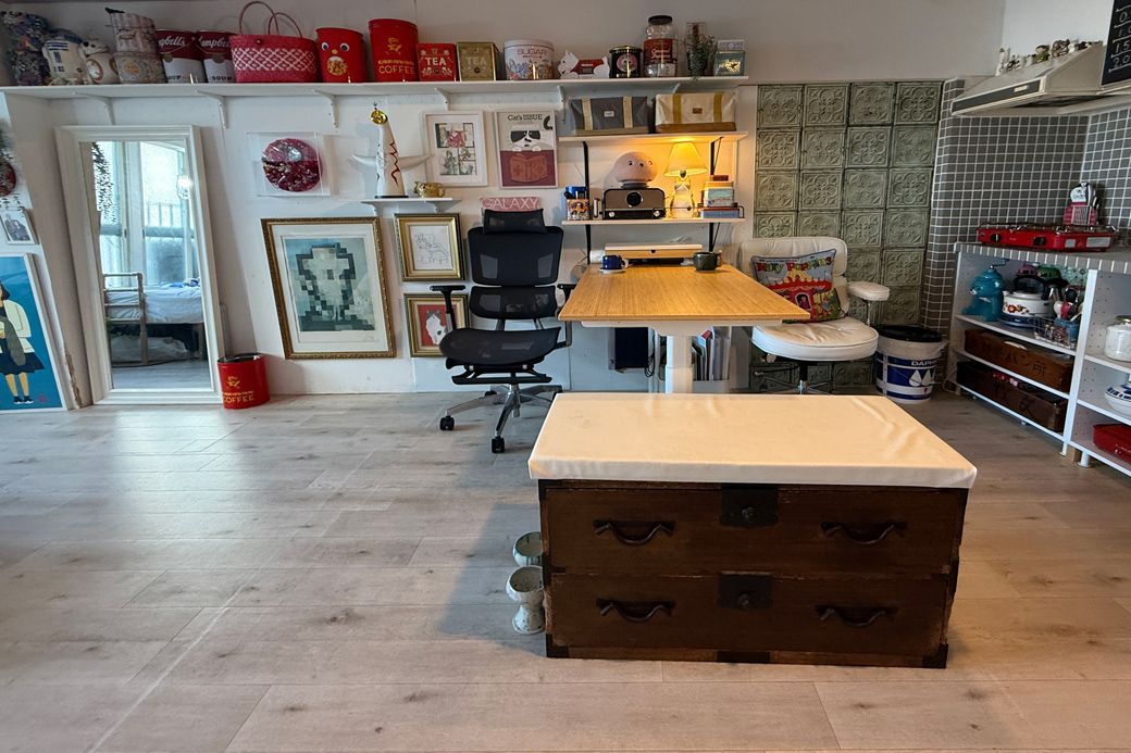 30m²・1Rの部屋。12畳ほどの空間で、暮らしやすい間取りだった。次に引っ越す際は、広さは必要ないが、水回りを重視したい（筆者撮影）