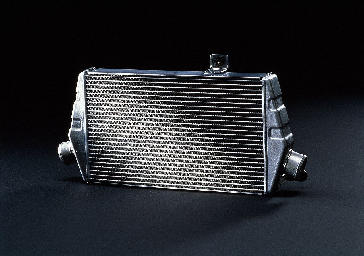 三菱「ランサーエボリューションⅥ」（写真：三菱自動車）