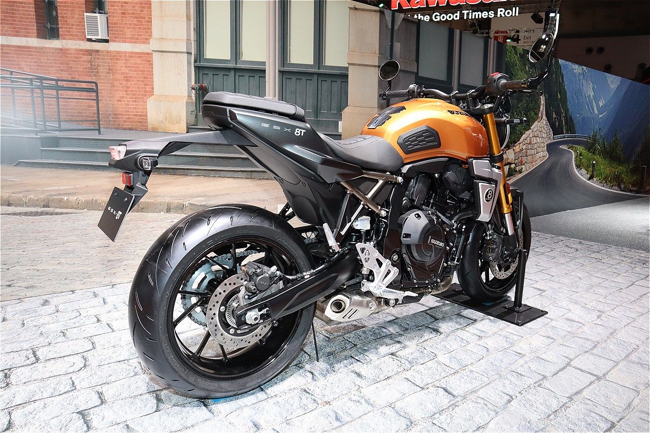 スズキの新型「GSX-8T」（筆者撮影）